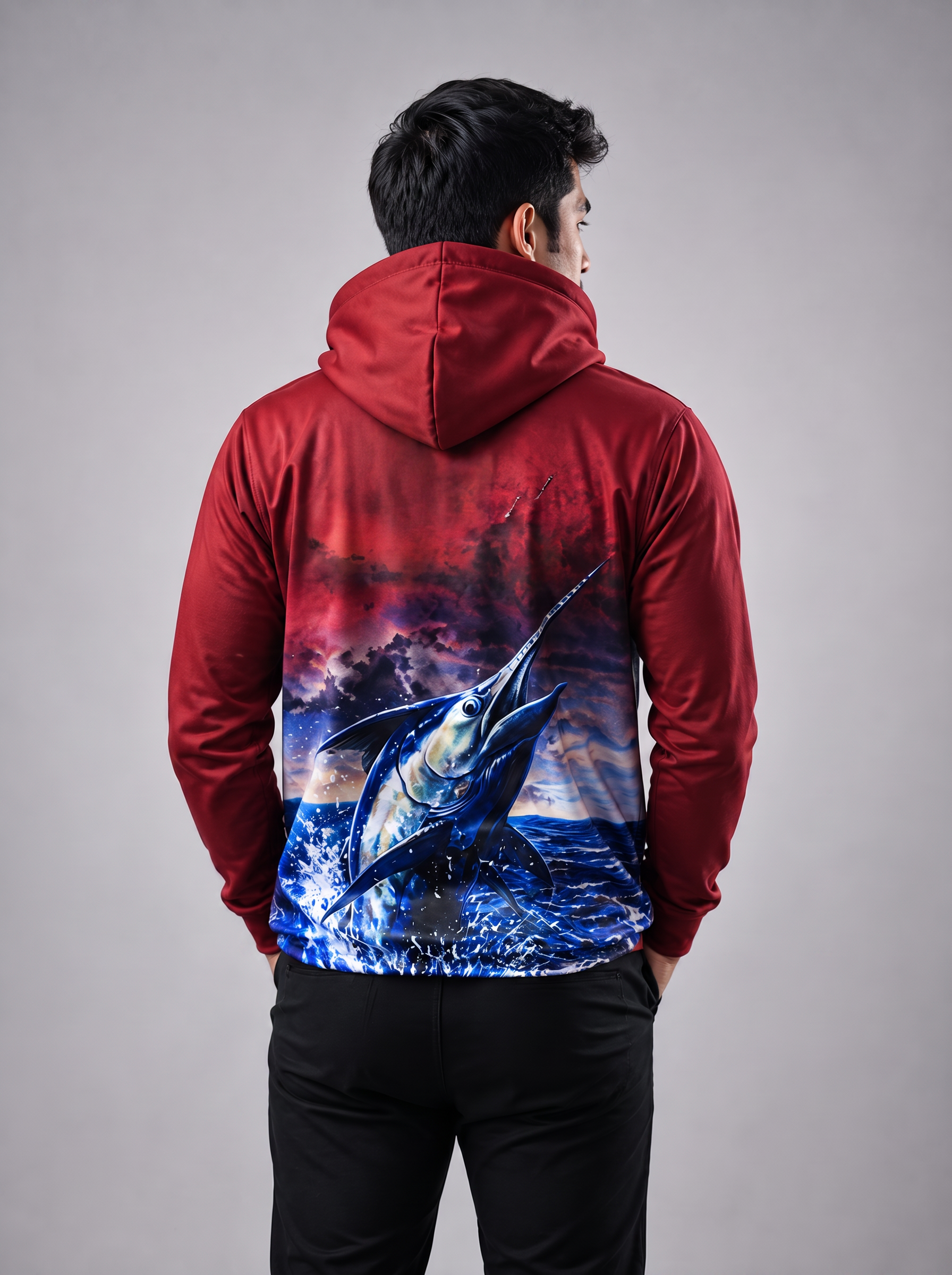 Model memakai jersey fishing hoodie tampak belakang